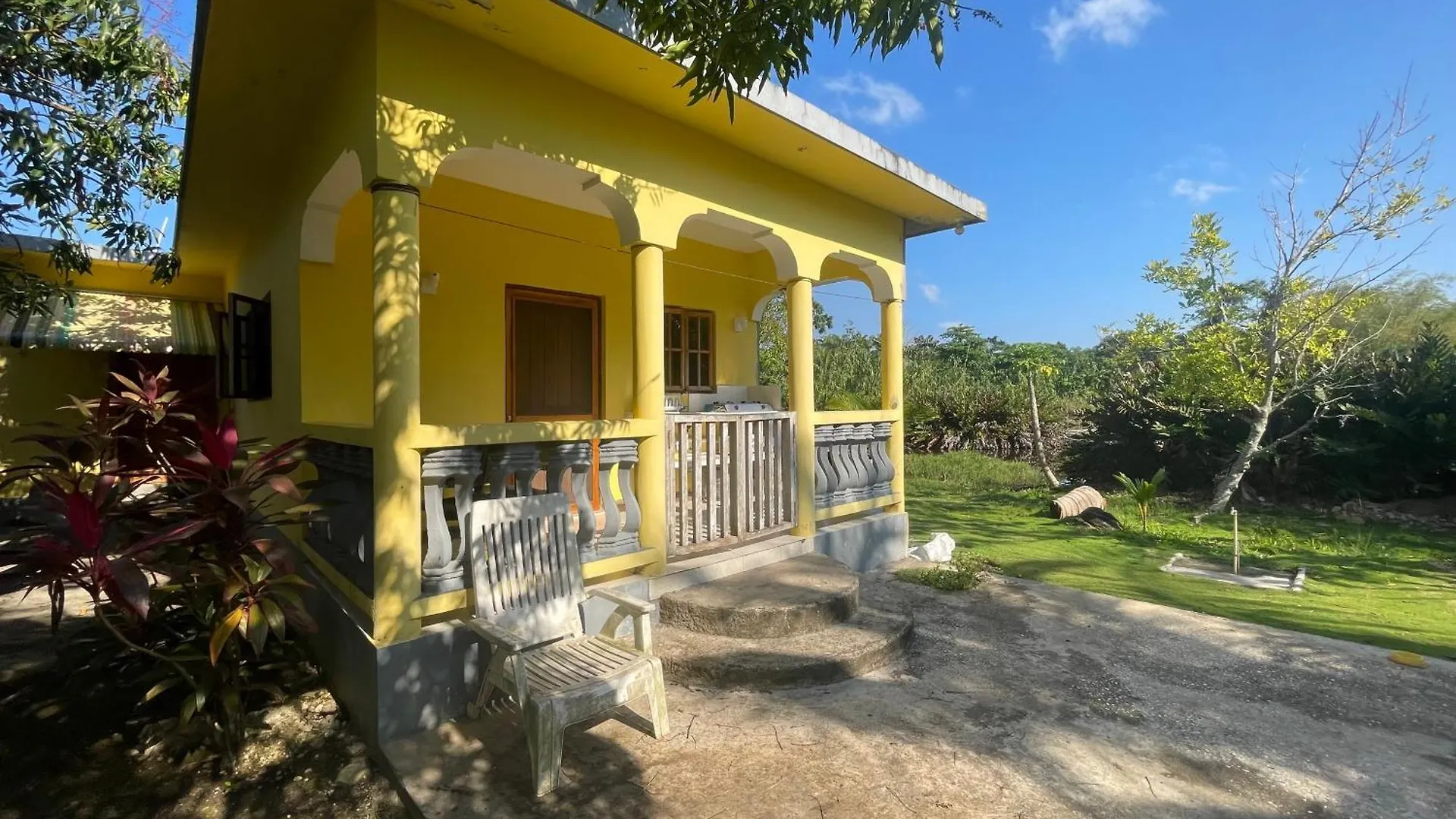 R&V Villa Negril Holiday home